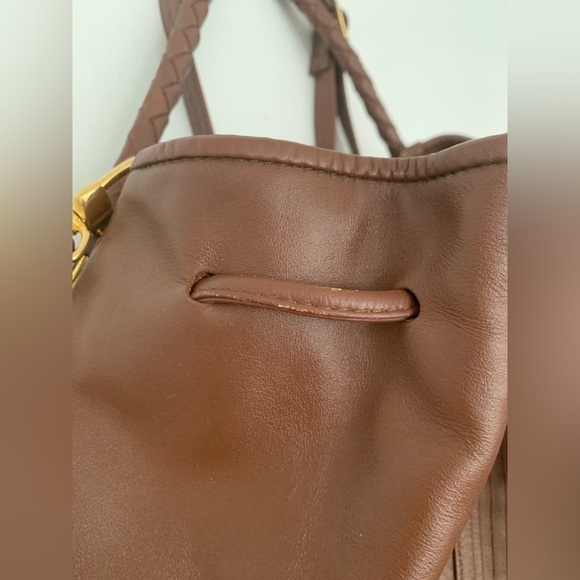 Rare Vintage Gianni
Valanti 1891 Crossbody
Braided Adjustable Leather Sienna Tan - Picture 7 of 12